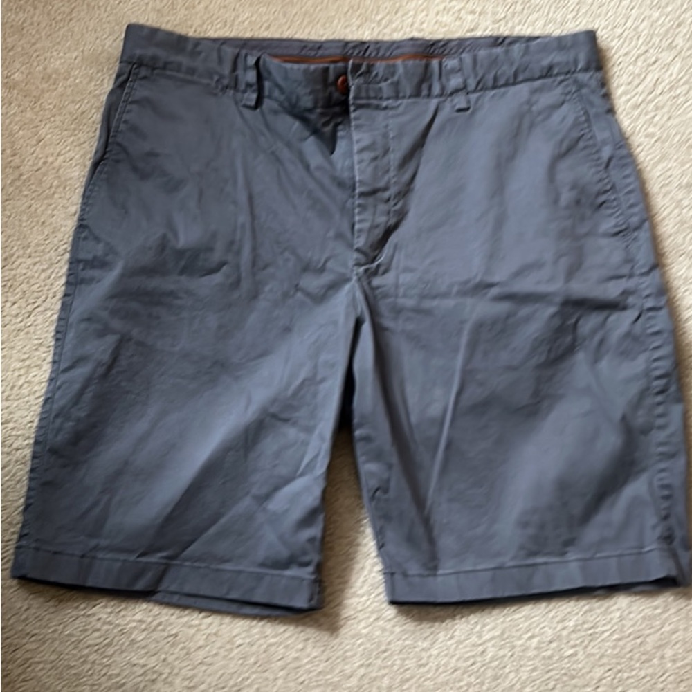 Men’s sz 38 Tommy Bahama shorts